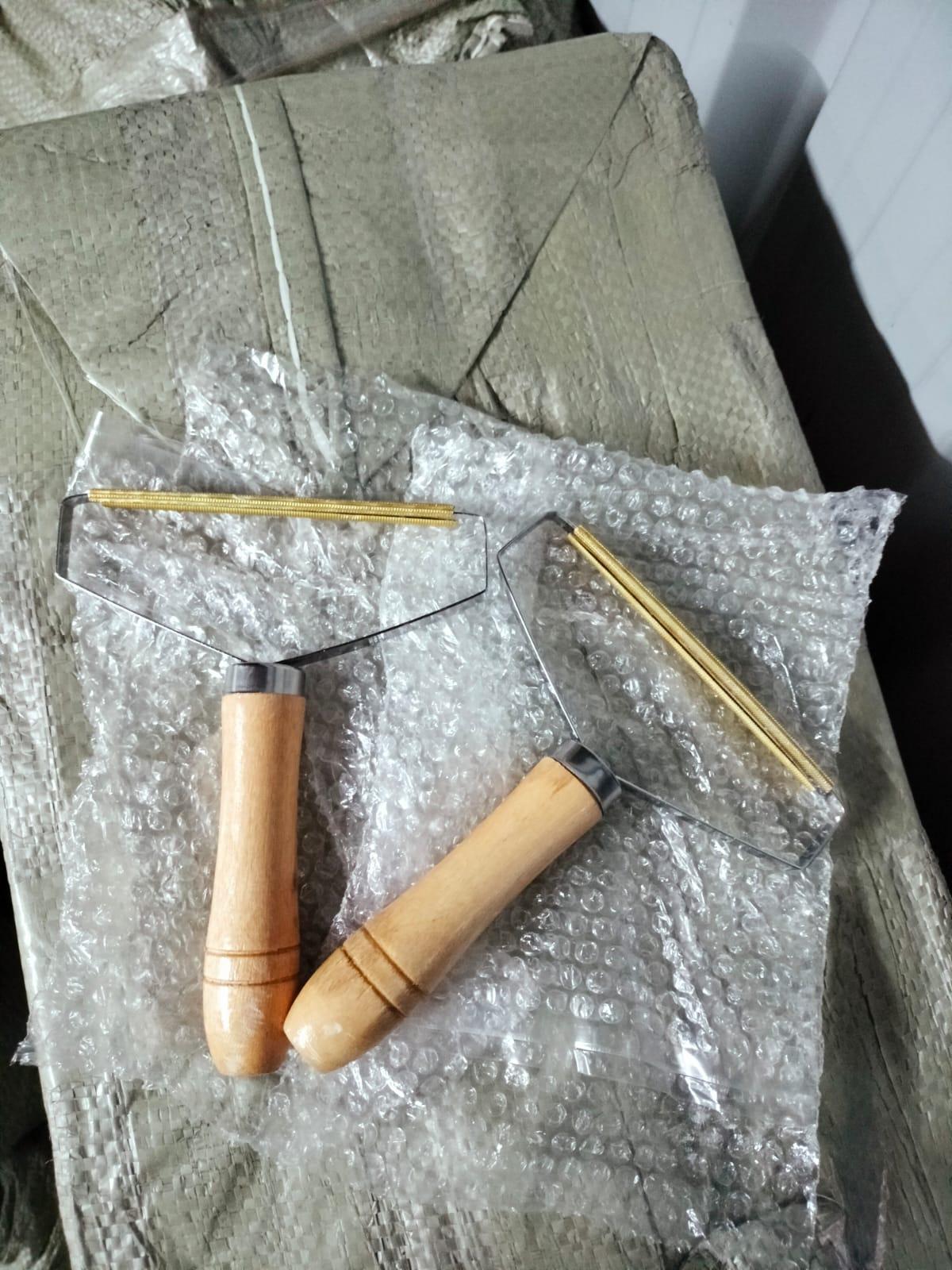 Lint Remover Wooden Body Clothes Pack of 2 nmwwyb-dg